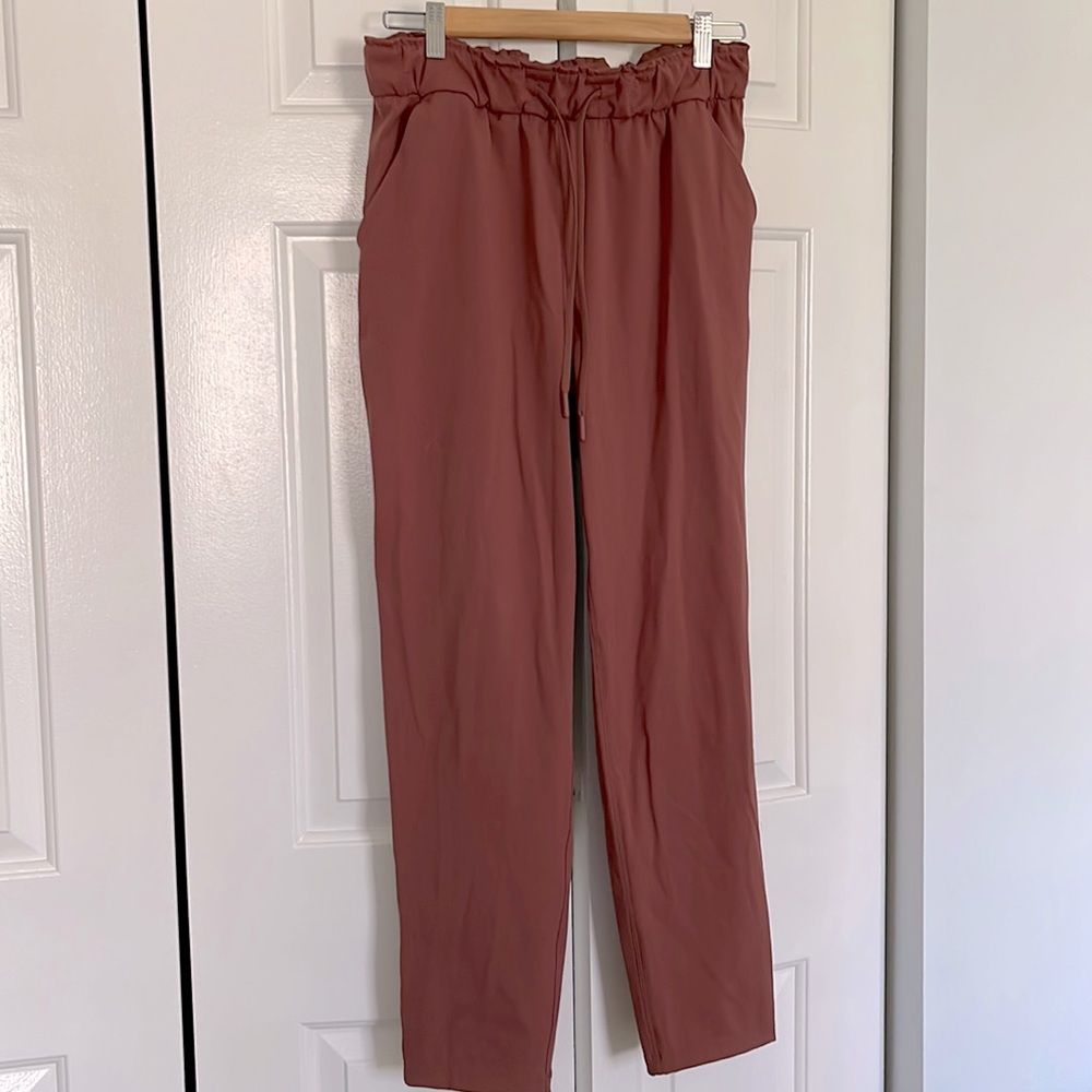 Lululemon stretch high-rise pants